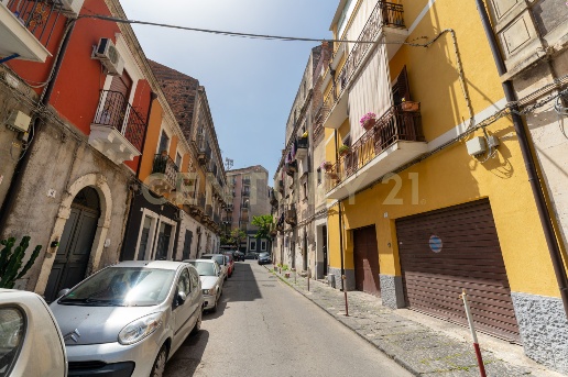 appartamento in vendita a Catania in zona Centro Storico