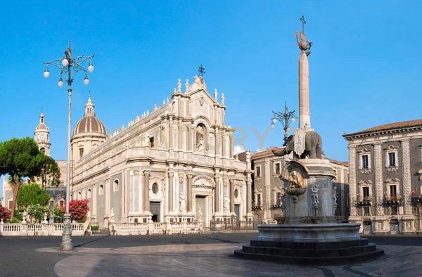 negozio in vendita a Catania in zona Centro Storico