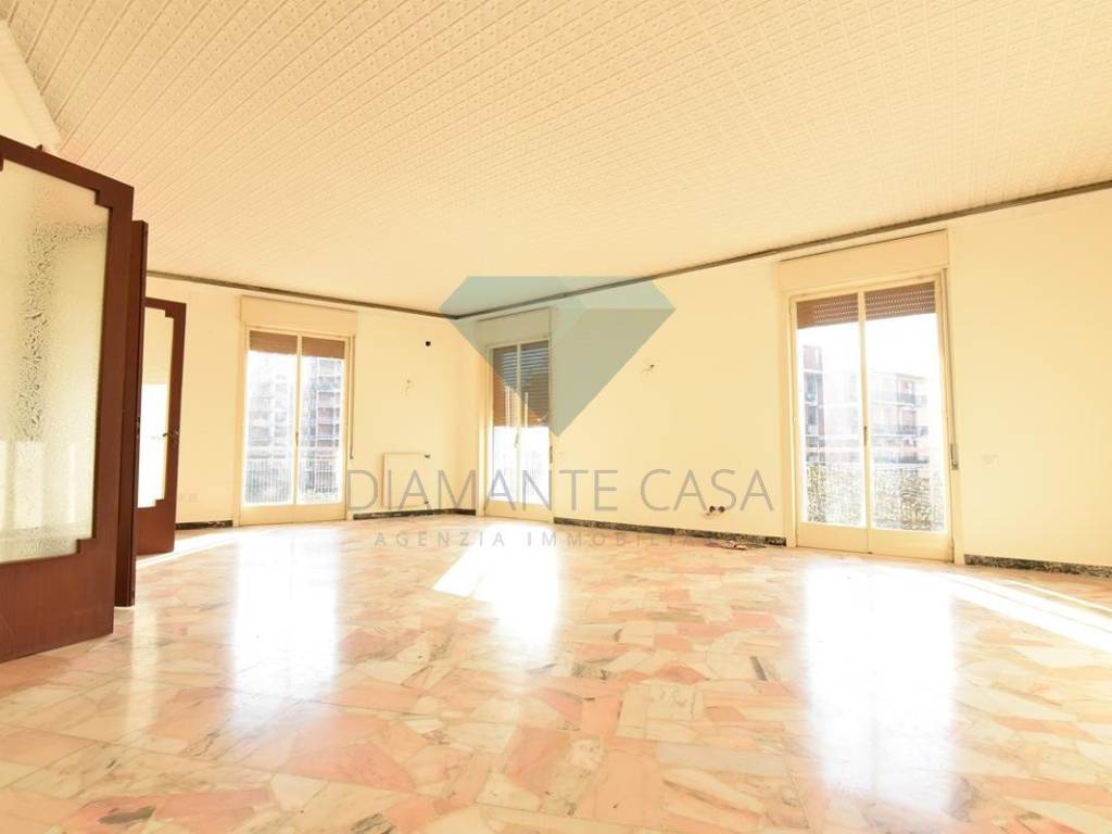 appartamento in vendita a Catania in zona Ognina