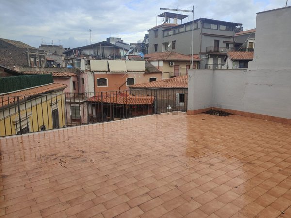 appartamento in vendita a Catania in zona Centro Storico