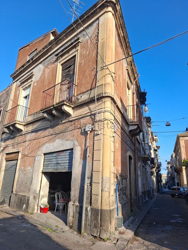 appartamento in vendita a Catania in zona Centro Storico