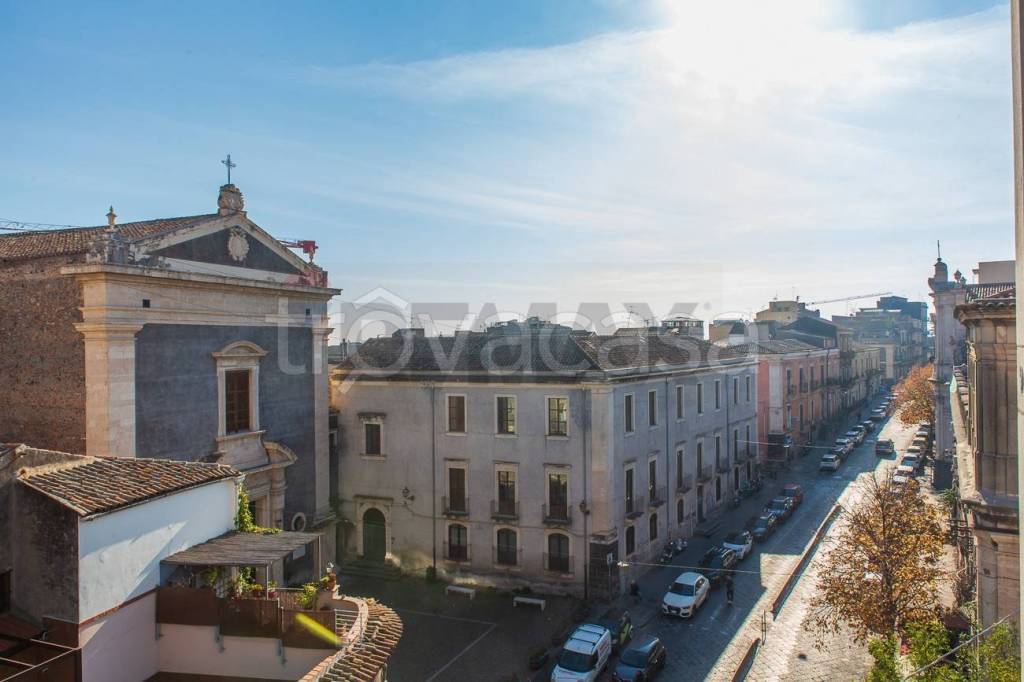 appartamento in vendita a Catania in zona Centro Storico