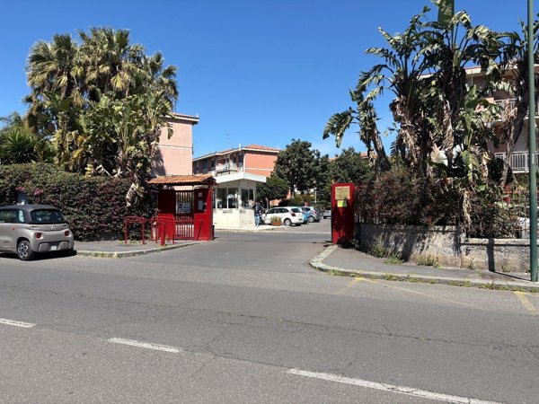 appartamento in vendita a Catania in zona Ognina