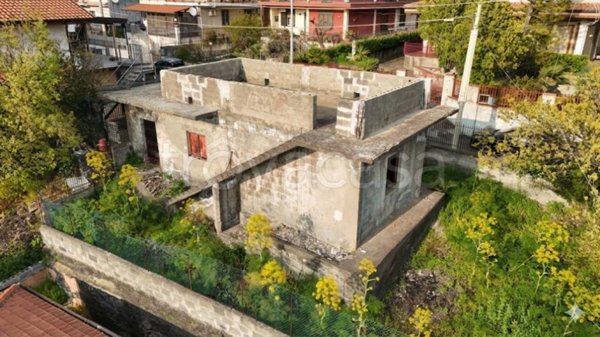 casa indipendente in vendita a Catania