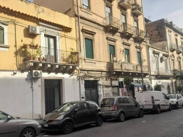 negozio in vendita a Catania in zona Centro Storico