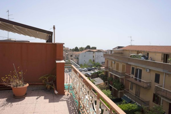casa indipendente in vendita a Catania