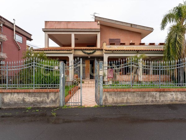 casa indipendente in vendita a Catania in zona Trappeto