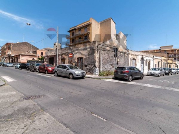 casa indipendente in vendita a Catania in zona Picanello