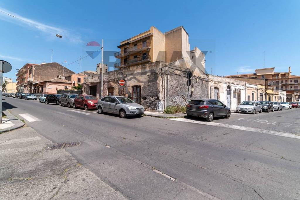 casa indipendente in vendita a Catania in zona Picanello