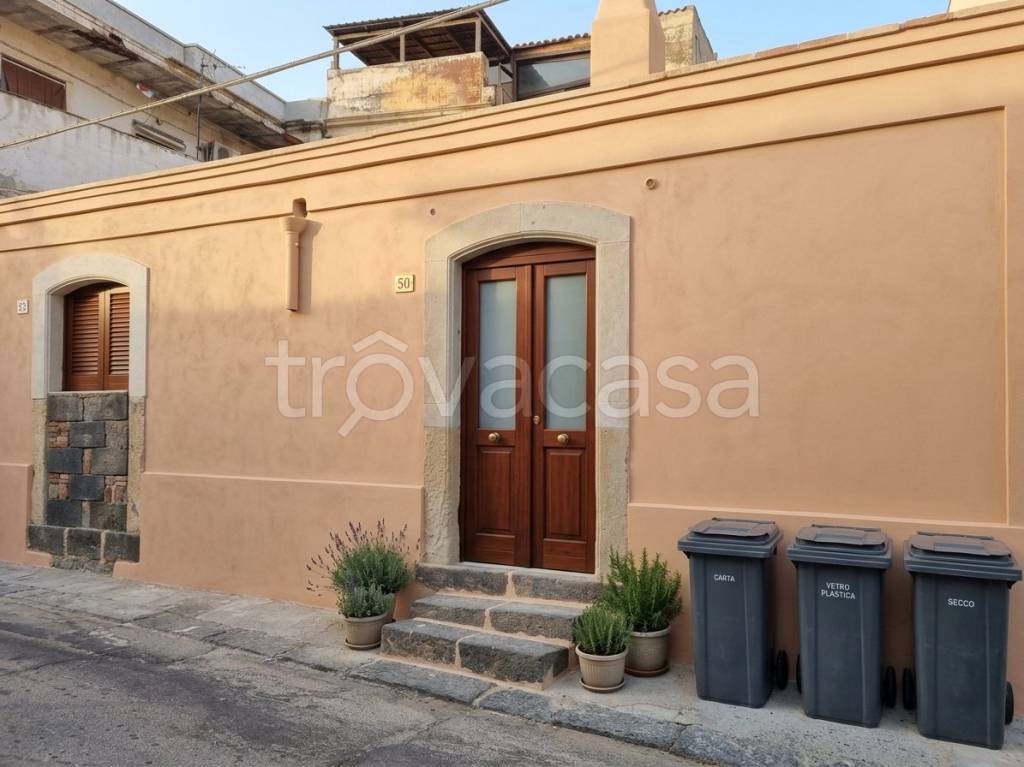 casa indipendente in vendita a Catania