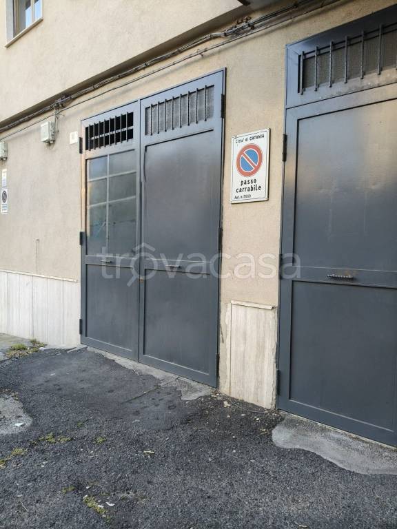locale commerciale in vendita a Catania in zona Picanello