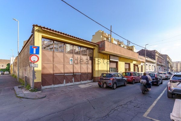casa indipendente in vendita a Catania in zona Picanello