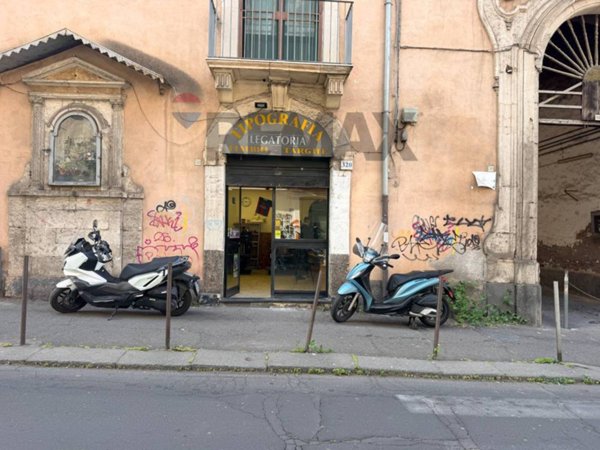 locale commerciale in vendita a Catania in zona Centro Storico