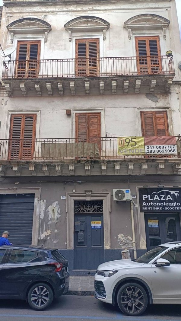 appartamento in vendita a Catania in zona Centro Storico
