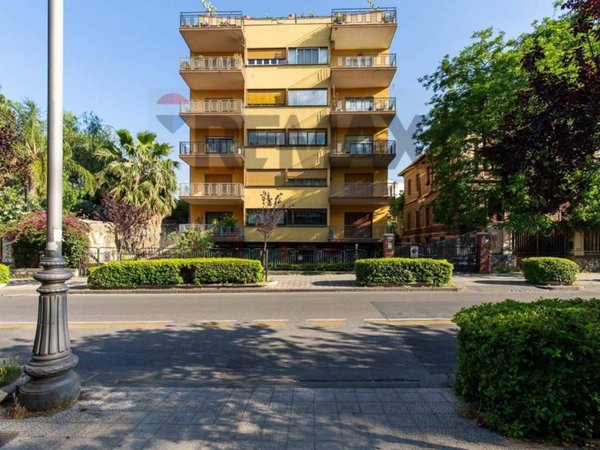 appartamento in vendita a Catania in zona Centro Storico