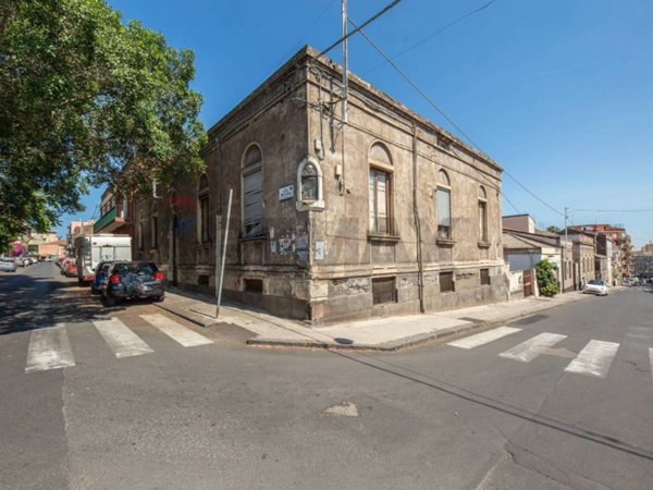 appartamento in vendita a Catania in zona Cibali