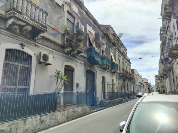 appartamento in vendita a Catania in zona Centro Storico