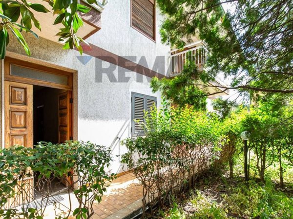 casa indipendente in vendita a Catania in zona Trappeto