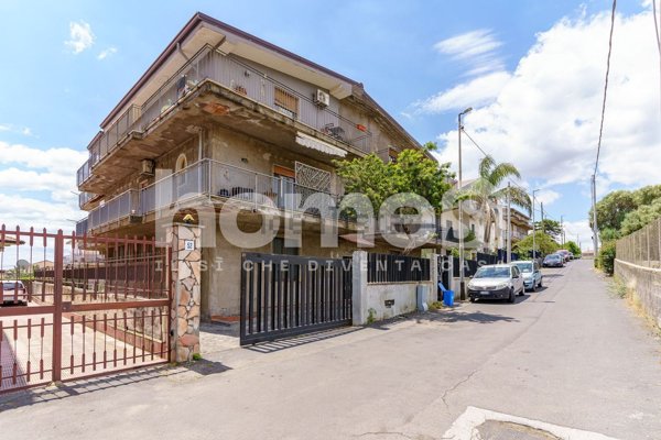 appartamento in vendita a Catania in zona Trappeto