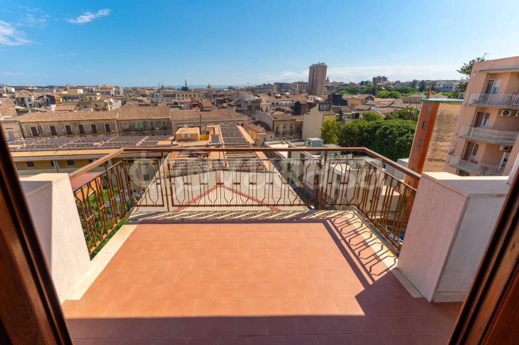 appartamento in vendita a Catania in zona Centro Storico