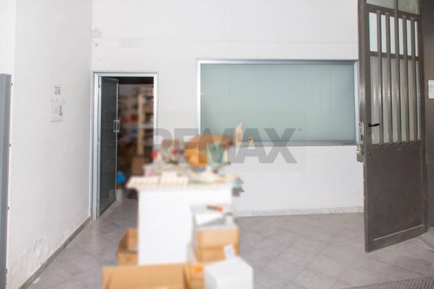 locale commerciale in vendita a Catania