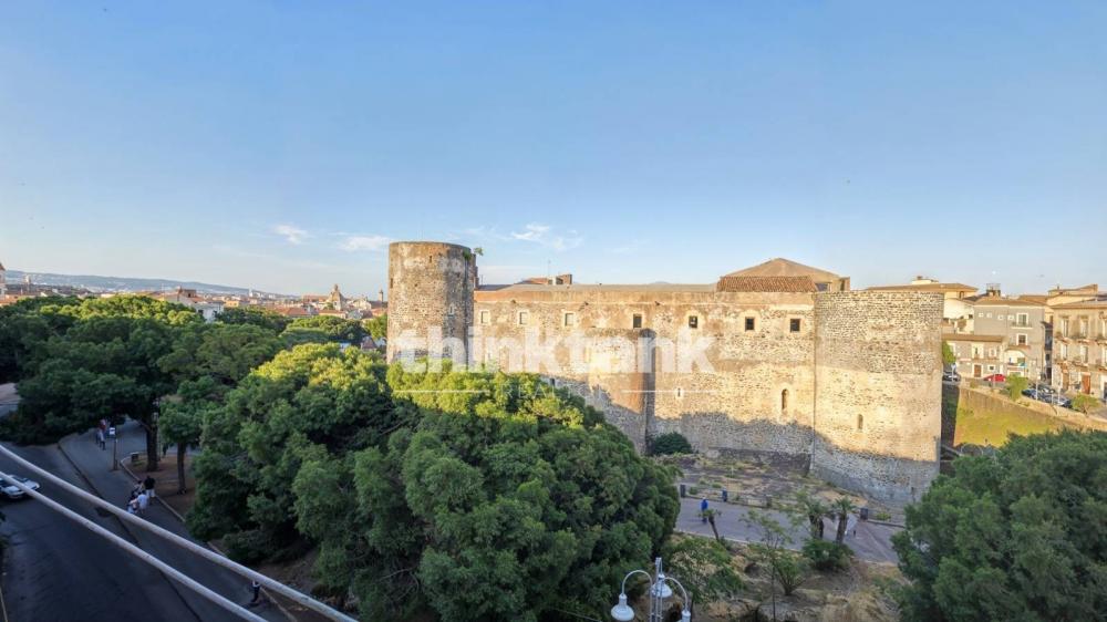 appartamento in vendita a Catania in zona Centro Storico