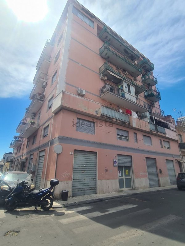 appartamento in vendita a Catania in zona Picanello