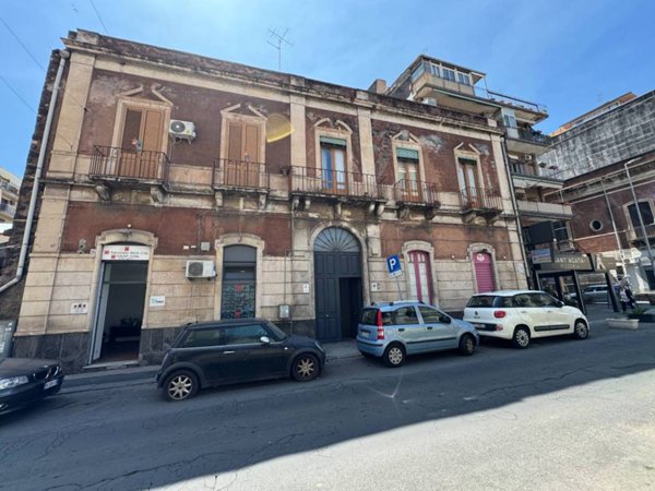 appartamento in vendita a Catania in zona Ognina