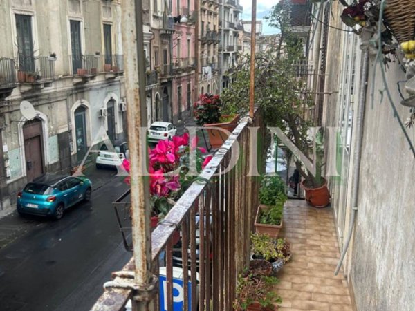 appartamento in vendita a Catania in zona Centro Storico