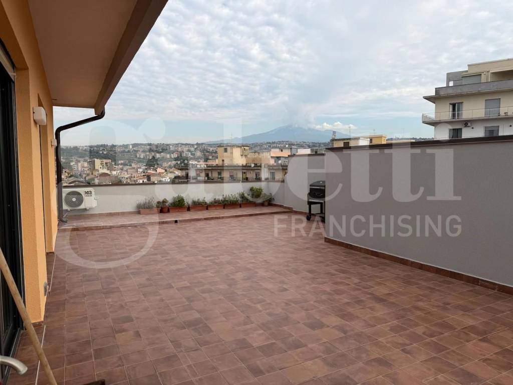 appartamento in vendita a Catania in zona Ognina