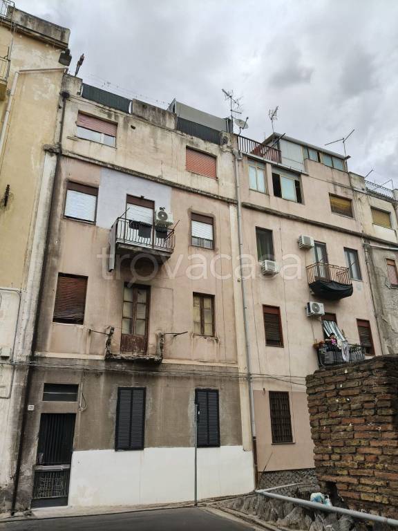 appartamento in vendita a Catania in zona Centro Storico