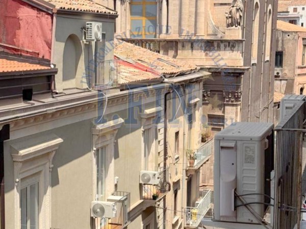 appartamento in vendita a Catania in zona Centro Storico