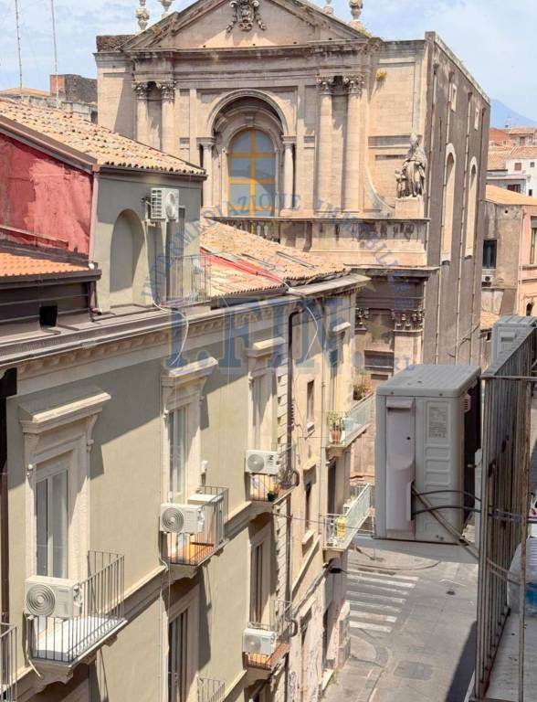 appartamento in vendita a Catania in zona Centro Storico