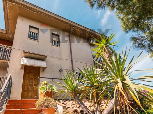 casa indipendente in vendita a Catania in zona San Leone