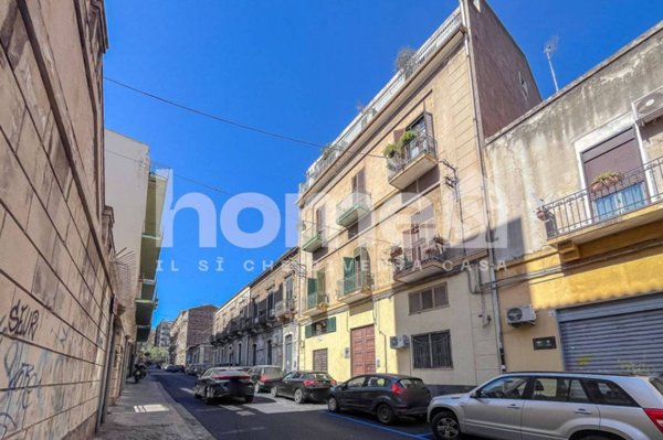 appartamento in vendita a Catania in zona Centro Storico