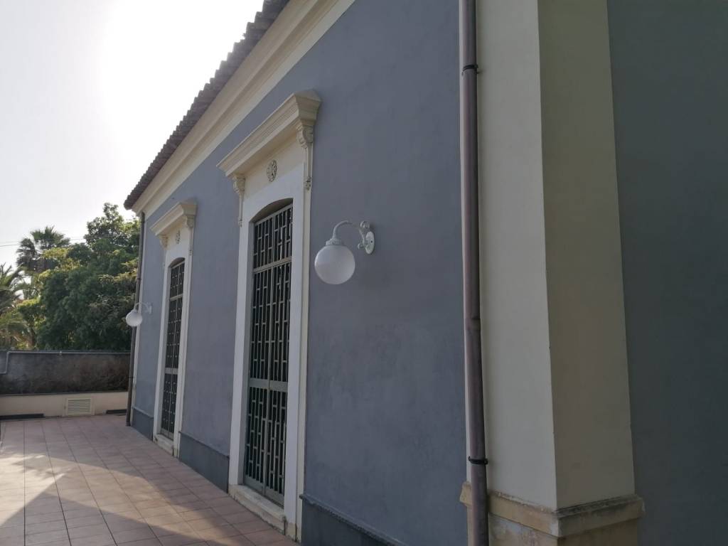 casa indipendente in vendita a Catania