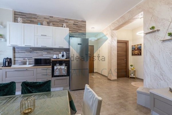appartamento in vendita a Catania in zona Villaggio Sant'Agata