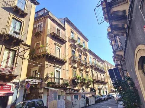 appartamento in vendita a Catania in zona Centro Storico