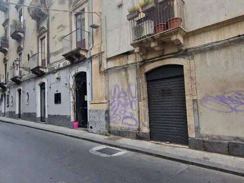 negozio in vendita a Catania in zona Centro Storico