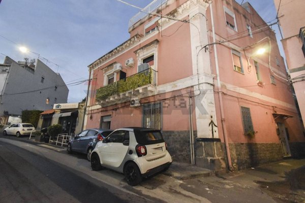 locale commerciale in vendita a Catania in zona Cibali