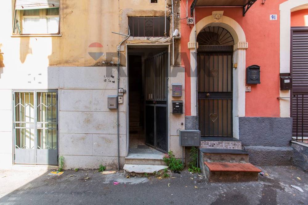 appartamento in vendita a Catania in zona Centro Storico