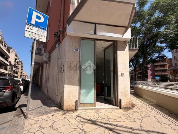 locale commerciale in vendita a Catania in zona Borgo Sant'Agata