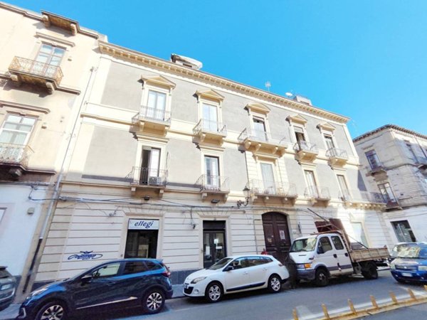 negozio in vendita a Catania