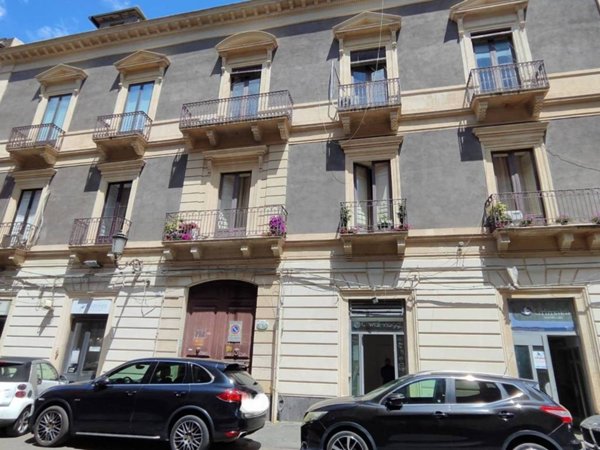 negozio in vendita a Catania in zona Picanello