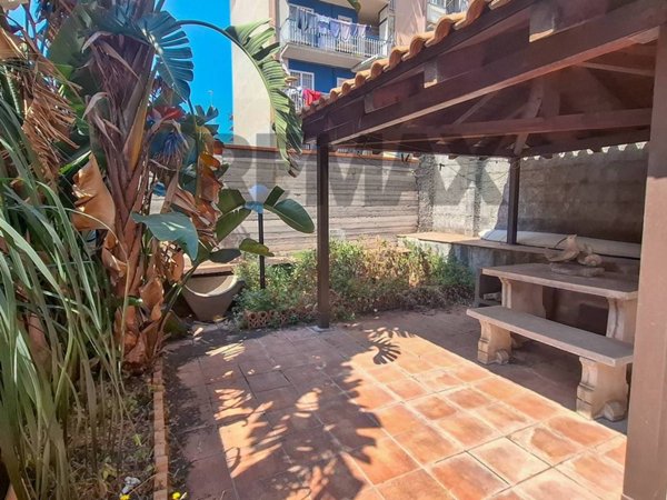 casa indipendente in vendita a Catania in zona Picanello