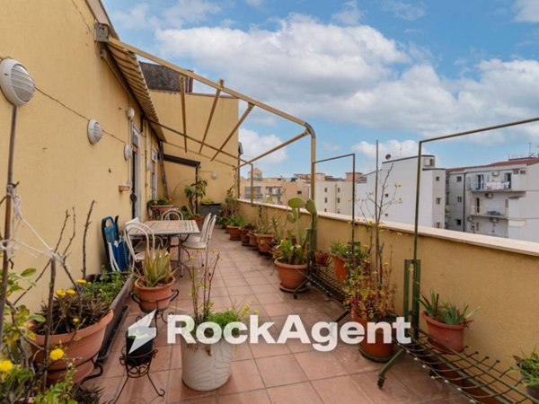 appartamento in vendita a Catania in zona Picanello