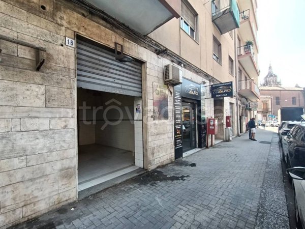 negozio in vendita a Catania