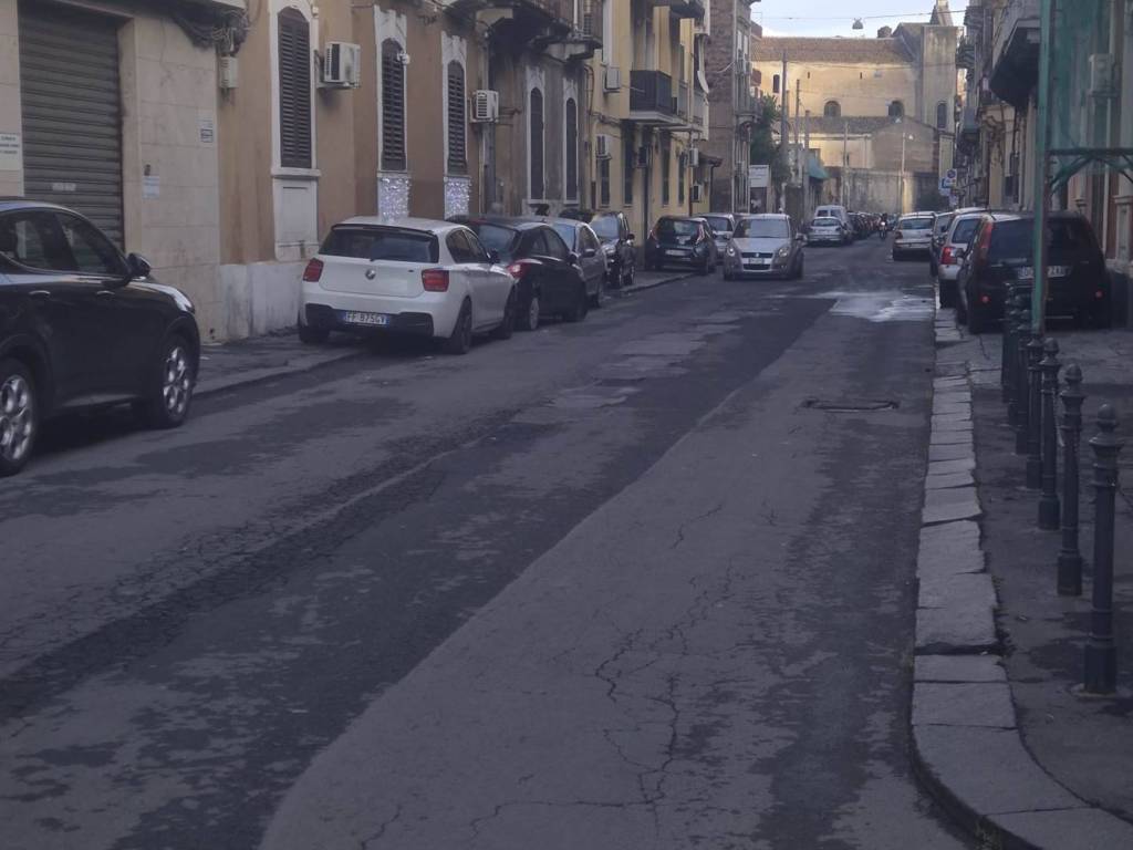 negozio in vendita a Catania in zona Centro Storico