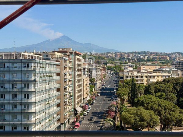 appartamento in vendita a Catania in zona Picanello