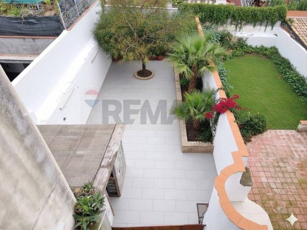 casa indipendente in vendita a Catania in zona Fontanarossa